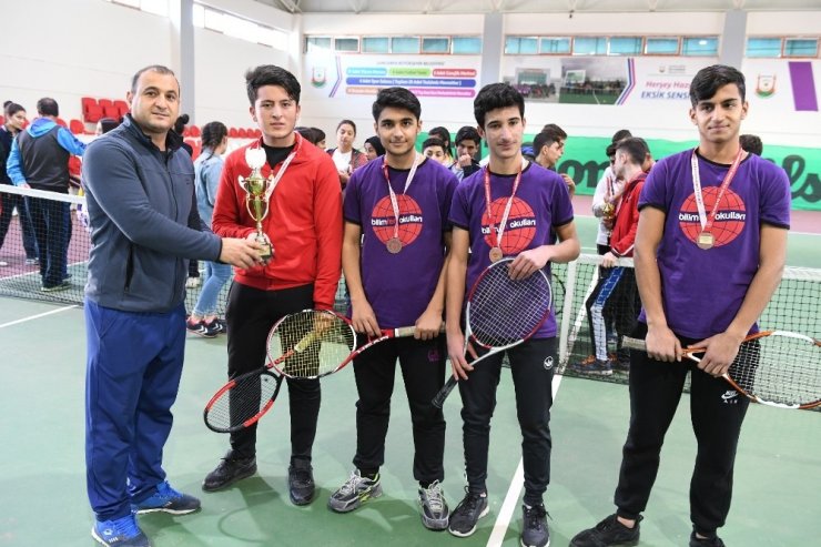 Şanlıurfa’da 2020’nin ilk tenis turnuvası düzenlendi
