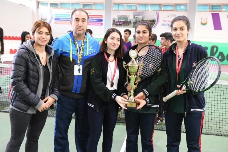 Şanlıurfa’da 2020’nin ilk tenis turnuvası düzenlendi