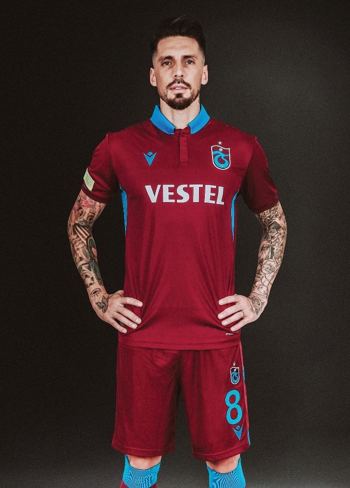 Trabzonspor kaptanı Jose Sosa: "Adınız Trabzonspor ise hedefiniz zirvedir"