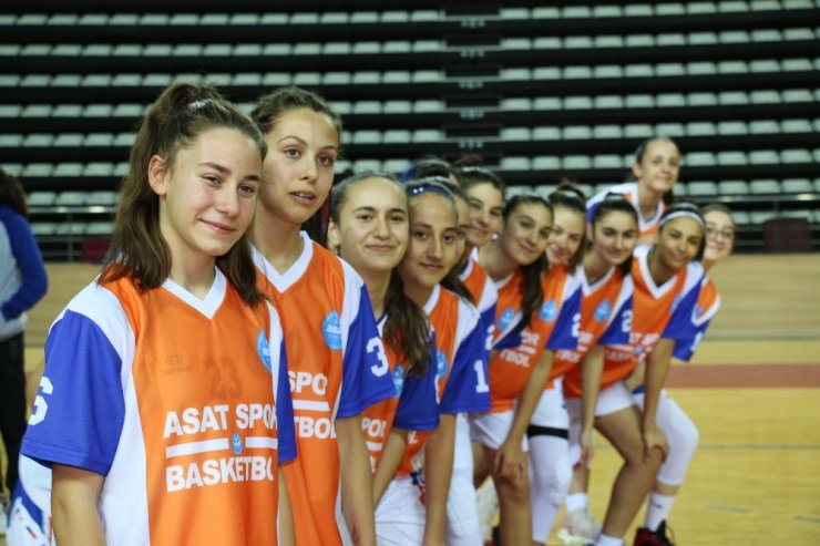 Büyükşehir’in potada gururu oldular