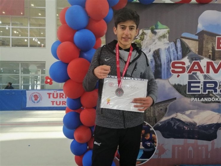 Edremit Boks Takımı Türkiye 3’ncüsü oldu