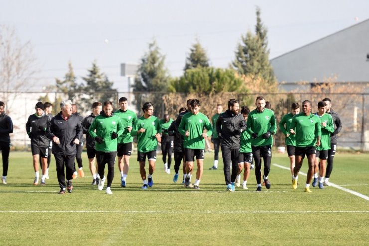 Denizlispor’da Trabzonspor mesaisi devam ediyor