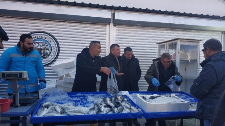 Belediyeden balık tanzim satış noktası