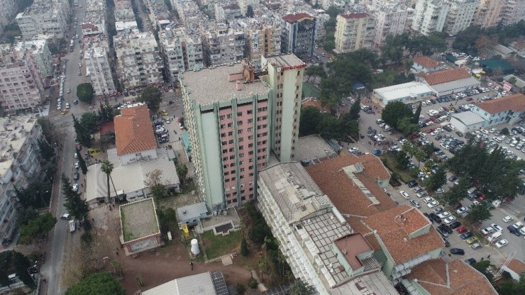 Atatürk Devlet Hastanesi’nin yıkılıp yerine 300 yataklı otel konforundaki hastane yapılacak