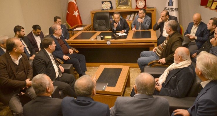 AKAMDER’de "Müteahhitlik Yasası" konuşuldu