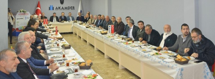 AKAMDER’de "Müteahhitlik Yasası" konuşuldu