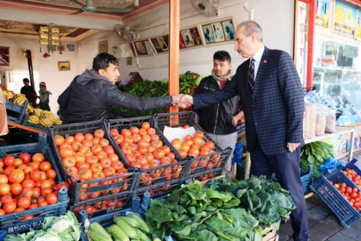 Başkan Yalçınkaya mesaiye esnaf ziyaretleriyle başladı