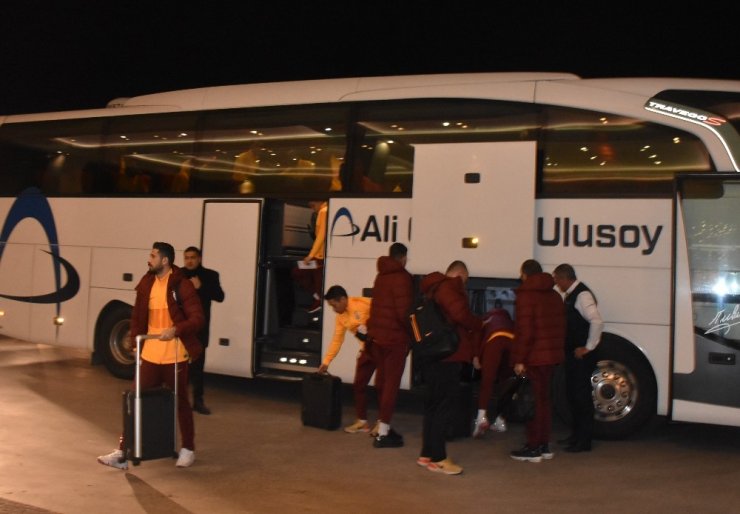 Galatasaray kafilesi Rize’de