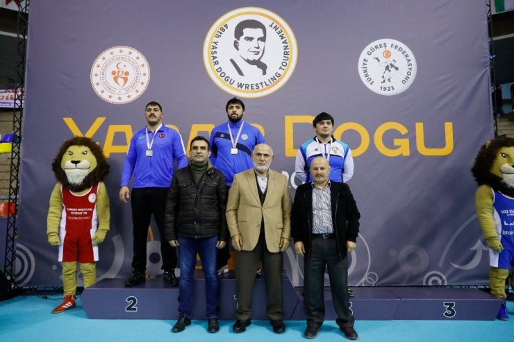 Tanju, Yaşar Doğu’dan gümüş ile döndü