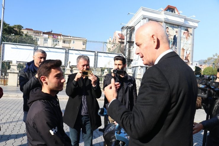 Kaymakam Aksoy denetime katıldı, kasksız sürücüleri uyardı