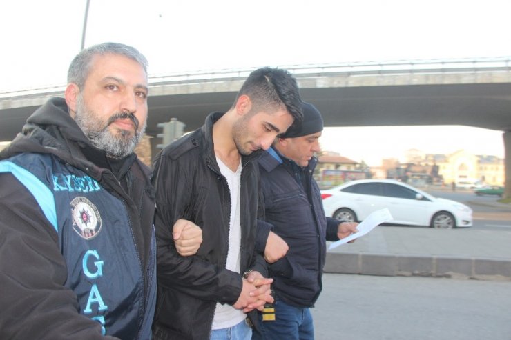 Oyun parkını yakan 2 kişi gözaltına alındı
