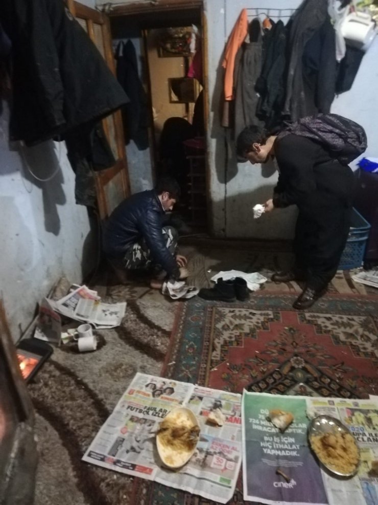 Hurdacılara yapılan baskında 21 düzensiz göçmen yakalandı