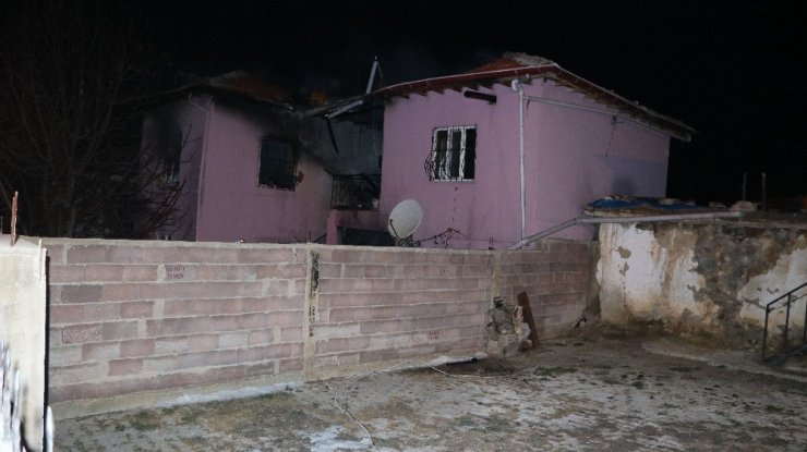 Niğde’de yangın: 4 ölü 3 yaralı