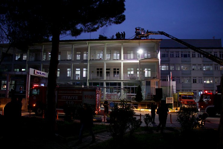 Samsun'da hastanede çıkan yangın hasara neden oldu