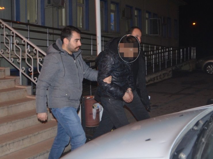 Uyuşturucuyla yakalanan kardeşler adliyede