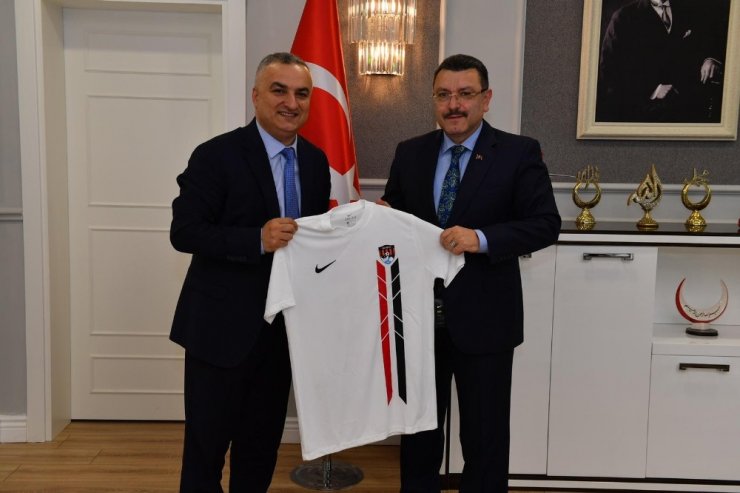 Trabzon-Van kardeşliği