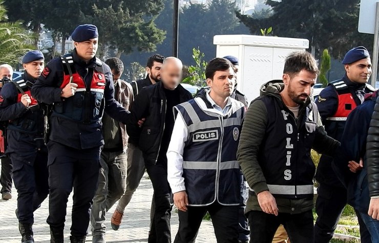 8 göçmen çocuk kapalı bölümden çıkamayarak boğulmuş