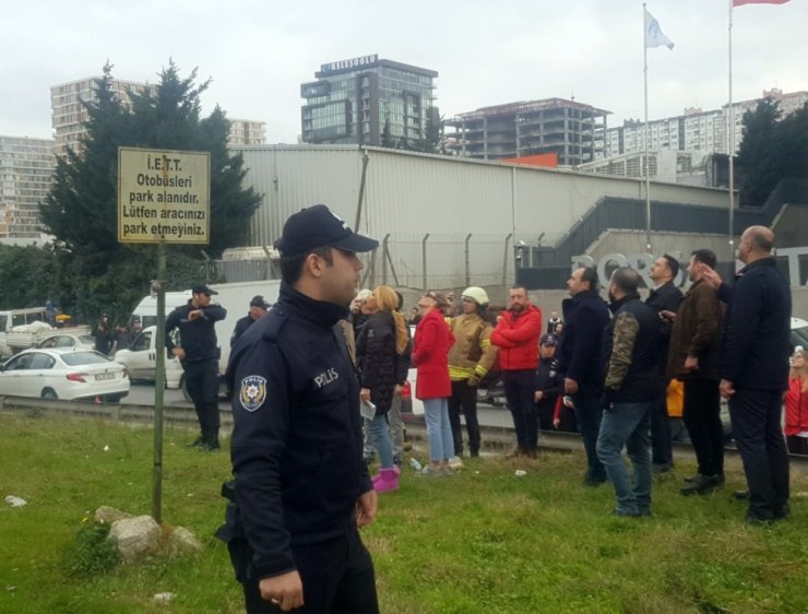 İntihar etmek isteyen şahsı gören ünlü sunucular olay yerine koştu