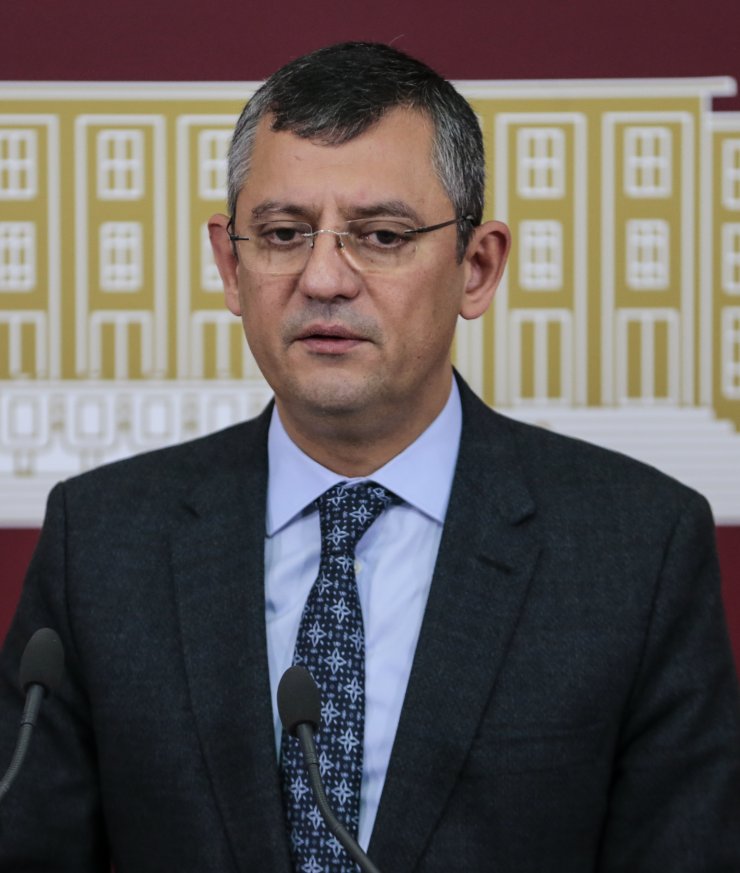 CHP'li Özel'den Cumhurbaşkanı Erdoğan'a "Kaddafi" eleştirisi