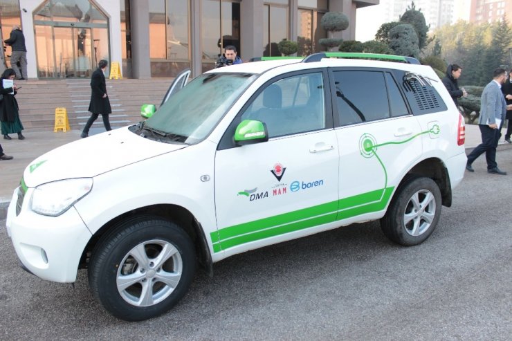 Enerji ve Tabii Kaynaklar Bakanı Dönmez hidrojenle çalışan aracı denedi