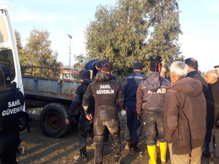 Amik Ovası’nda tekne alabora oldu, 1 kişi kayboldu