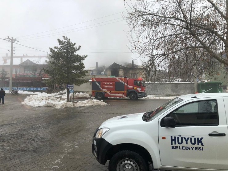 Hüyük’te ev yangını