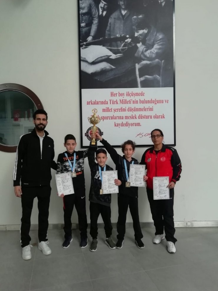 Aydınlı sporcular kendi rekorlarını kırdı