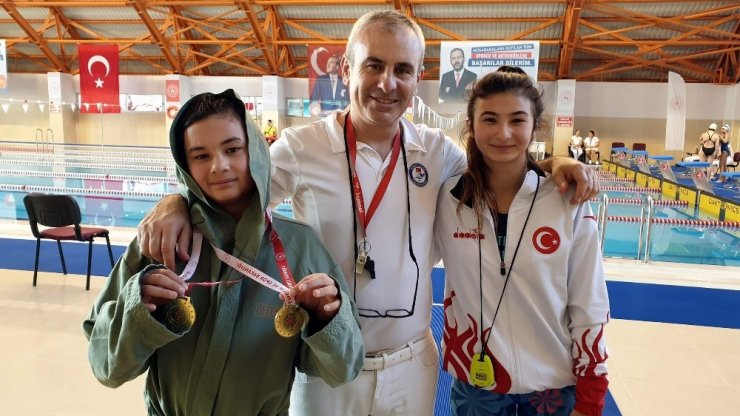 Nazilli’de ilk kez yüzme yarışları düzenlendi