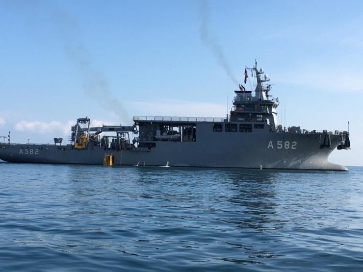 Batan balıkçı teknesinin enkazı su altında böyle görüntülendi
