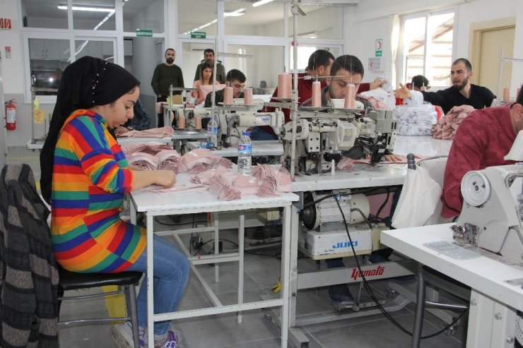 Mersin Serbest Bölgesinden ekonomiye büyük katkı: 2,8 milyar dolar ticaret hacmi