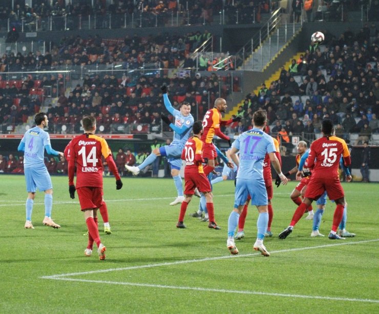 Ziraat Türkiye Kupası: Çaykur Rizespor: 1 - Galatasaray: 1 (İlk yarı)