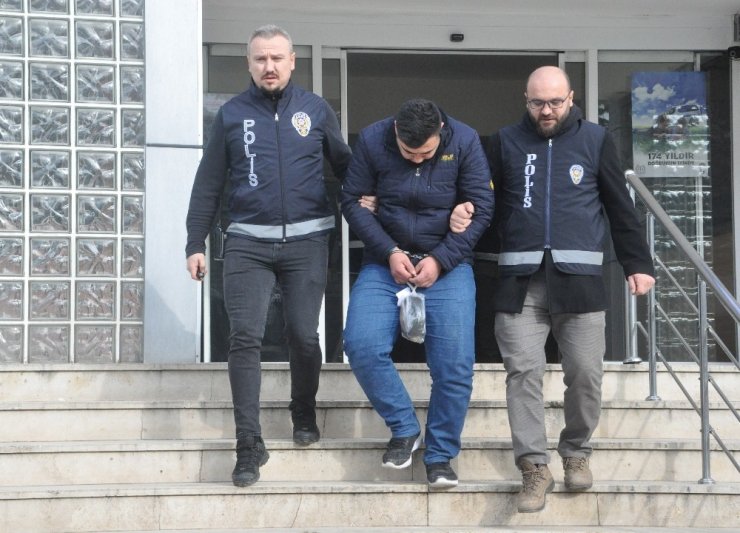Bağ evi hırsızları yakayı ele verdi