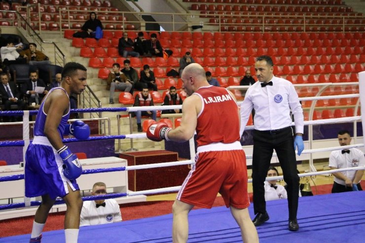 Ahmet Cömert Boks Turnuvası’nda yarı finalistler belli oldu