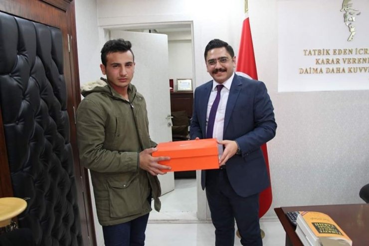 Başarılı sporcular ödüllendirildi