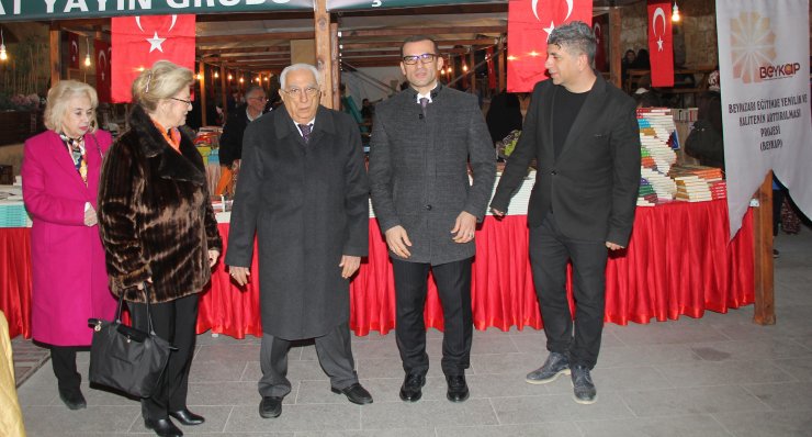 Beypazarı'ndaki kitap fuarına Halide Edip Adıvar’ın torunu Ömer Sayar da katıldı