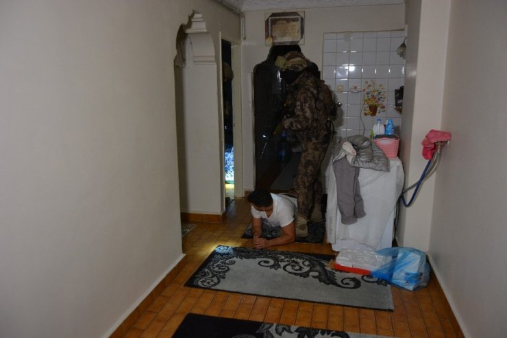 Bursa’da şafak vakti dev uyuşturucu operasyonu...