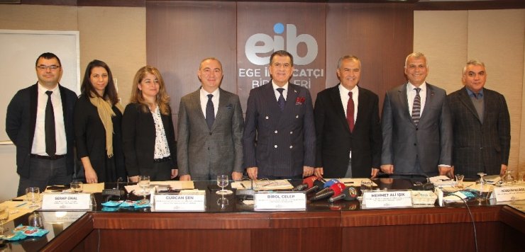 "Türkiye, kuru meyvede kural koyucu olmak zorunda"