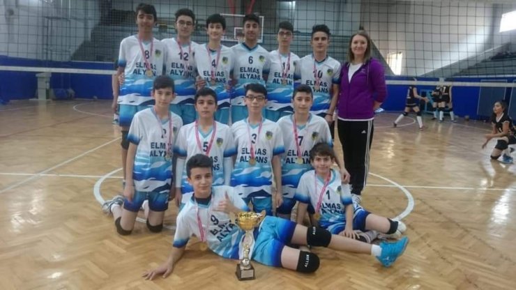 Okullar Arası Yıldız Erkekler Voleybol İl Birinciliği müsabakaları tamamlandı