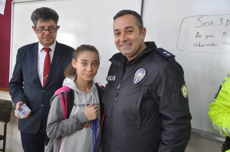 Şuhut’ta ’Öncelik Hayatın, Öncelik Yayanın’ uygulaması