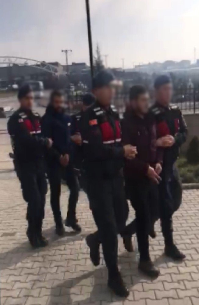 İzinsiz üretilen silahlarla ilgili 4 şüpheli adliyeye sevk edildi