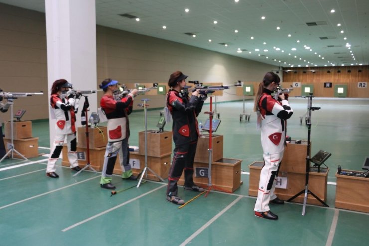Manisalı atıcılık sporcusundan 2.’lik