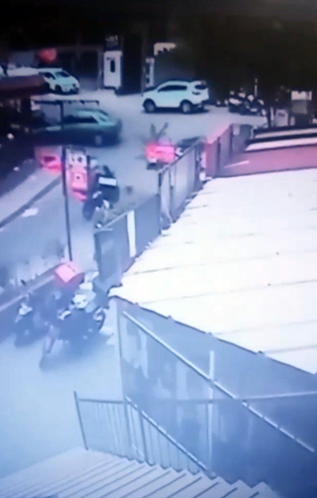 İstanbul’da alkollü sürücü dehşeti kamerada
