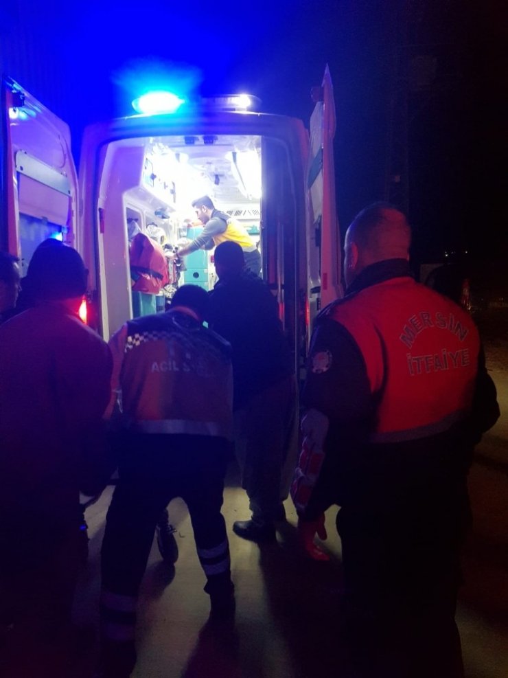 Tarsus’ta mantar üretme tesislerinde çelik raflar işçilerin üzerine devrildi: 1 kişi öldü, 3 kişi yaralandı