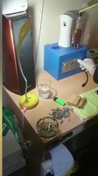 Uyuşturucuyu çelik kasaya sakladılar