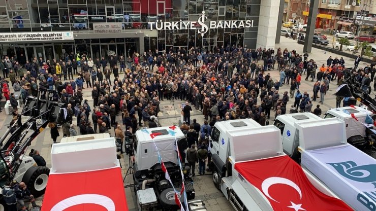 Bandırma Belediyesi 9 aylık tasarrufla 10 yeni araç aldı
