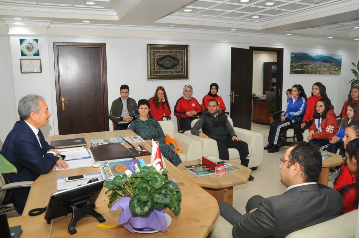 Başkan Akkaya'ya ziyaretler