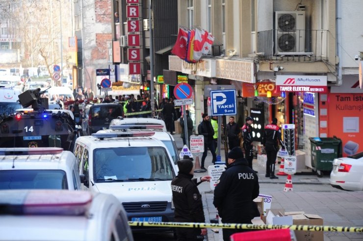 Başkent’te korku dolu anlar yaşatan şahıs ikna edilerek gözaltına alındı