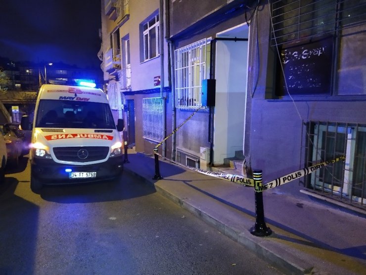 90 yaşındaki kadın kızının cesedi ile 3 gün aynı evde yaşadı