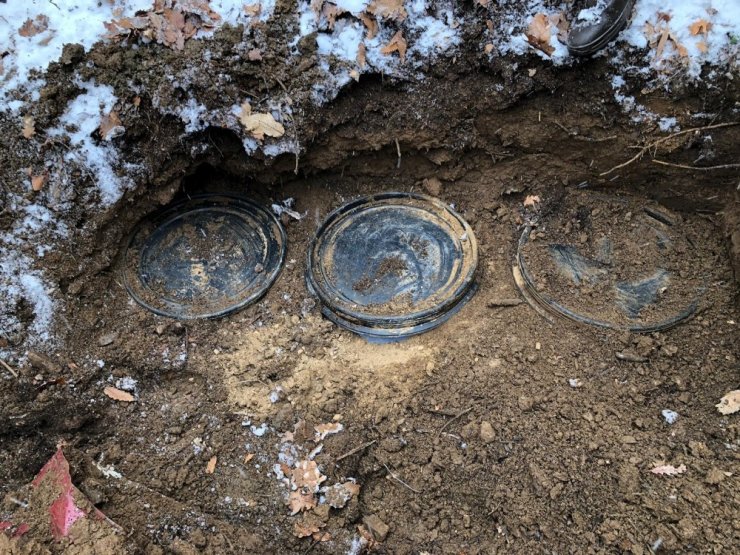 Bitlis’te terör örgütüne ait 1 ton gıda malzemesi ele geçirildi