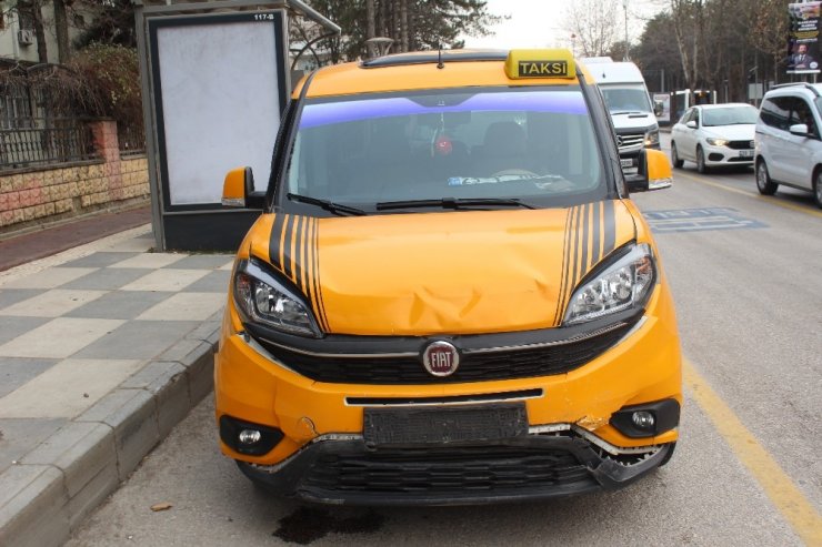 Elazığ’da zincirleme trafik kazası, 5 araç bir birine girdi